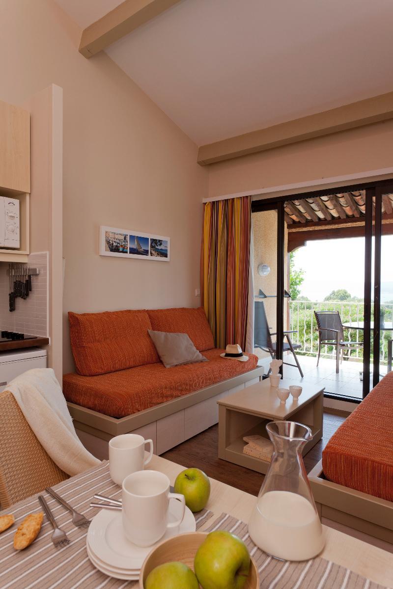 Residence Pierre & Vacances Les Parcs De Grimaud Kültér fotó