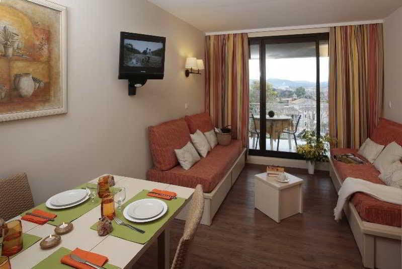 Residence Pierre & Vacances Les Parcs De Grimaud Kültér fotó